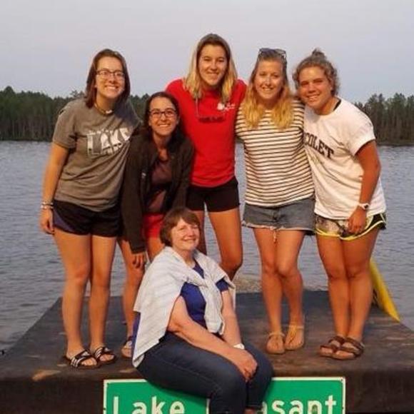 Meet your Posher, Rachel - Picture 1 of 1